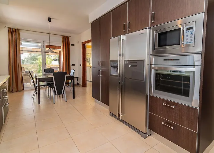 Ample Villa at Benalmádena Coast